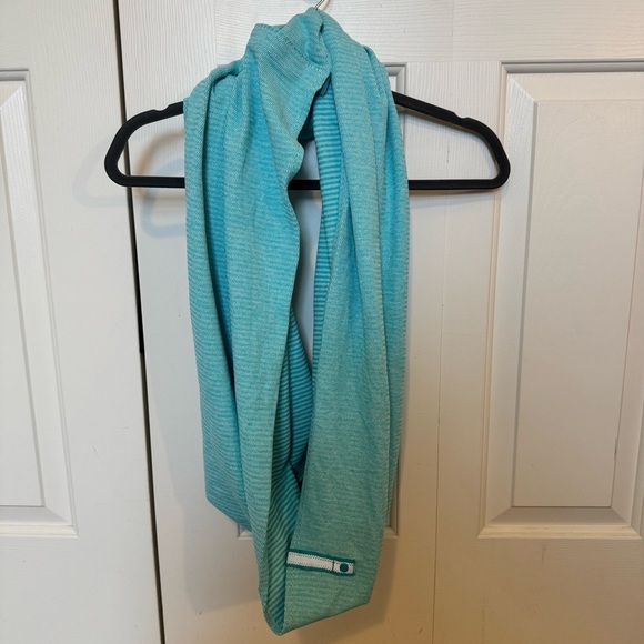Lululemon Vinyasa Scarf Mini Check Pique Aquamarine Heathered Peacock Blue - Picture 1 of 5
